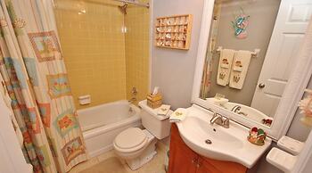 Hacienda del Sol II 413