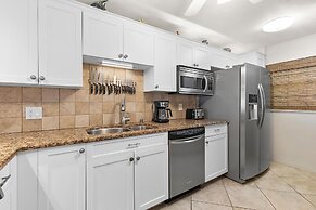 Hacienda del Sol II 413