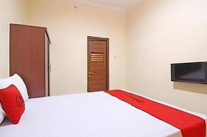 Capital O G-hans Residence