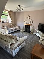 Rustic 2bedroom Cottage With Garden in Sennybridge