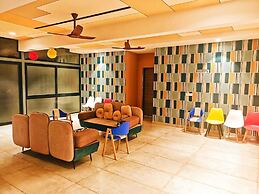 Luxury 4BHK in E-City with 40 Amenities