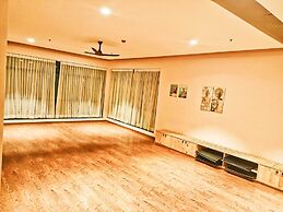 Luxury 4BHK in E-City with 40 Amenities