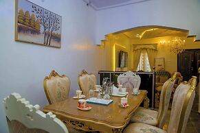 Zeedam Royal Apartment
