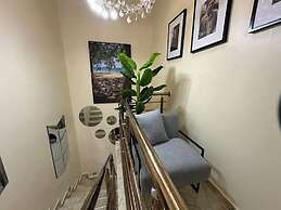 Wedgewood One Shortlet Apartment