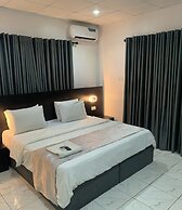 Maxx Apartments