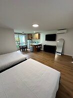 Sun & Sand Resort