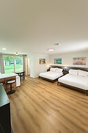 Sun & Sand Resort