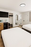 Sun & Sand Resort
