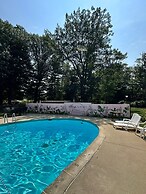 Sun & Sand Resort