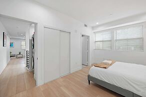 Not Affected by the Fire/modern 5BR Home With Full Amenities & Parking