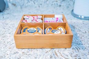 Elegant Country Retreat With Serene Patio Haven