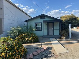 Elegant Country Retreat With Serene Patio Haven