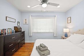 Luxury Estate With Sparkling Pool & Elegant Amenities