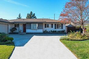 Luxury Estate With Sparkling Pool & Elegant Amenities