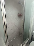 Monterey Park Retreat: Spectacular Views & Comfort