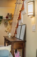 Monterey Park Retreat: Spectacular Views & Comfort