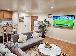 Monterey Park Retreat: Spectacular Views & Comfort