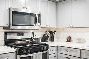 Charming Escape With Stylish Decor & Outdoor Space