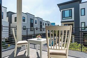 Private Room With Shared Bathroom