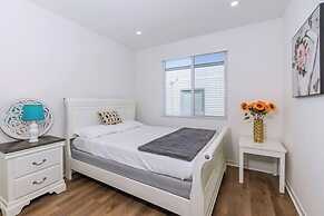 Private Room With Shared Bathroom