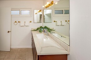 Serene Retreat & Modern Comforts in Rowland Heights