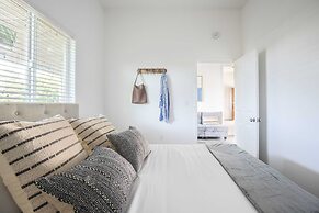 Elegant Retreat Modern Comforts, Prime Location