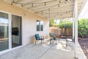 Elegant Retreat Modern Comforts, Prime Location