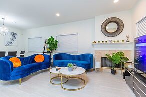 Not Affected by the Fire/elegant Pasadena Retreat Prime Comfort Awaits