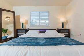 Not Affected by the Fire/elegant Pasadena Retreat Prime Comfort Awaits