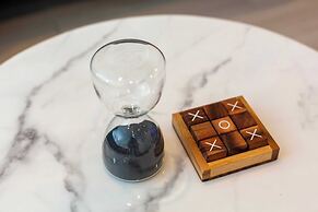 Not Affected by the Fire/elegant Pasadena Retreat Prime Comfort Awaits