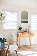 Not Affected by the Fire/spacious Modern Retreat w Luxury Amenities &