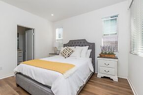 Private Bedroom With Bathroom Central Location