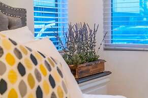 Private Bedroom With Bathroom Central Location