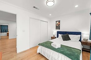 Comfy Retreat With Yard & Cozy Interiors