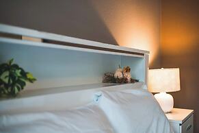 Spacious Retreat w Modern Decor and Private Yard