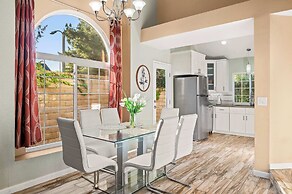 Spacious Retreat w Modern Decor and Private Yard