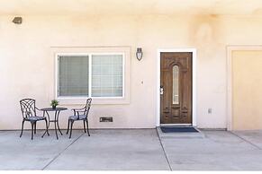 Chic & Cozy Home - Perfect Southern California Getaway