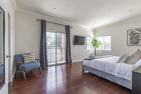 Chic & Cozy Home - Perfect Southern California Getaway