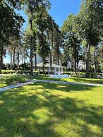 Oficerski Yacht Club Resort & Spa