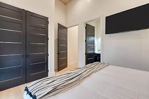 Indoor Pool Hot Tub Firepit Theater All-season Retreat Kings Crown by 