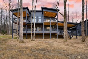 Indoor Pool Hot Tub Firepit Theater All-season Retreat Kings Crown by 