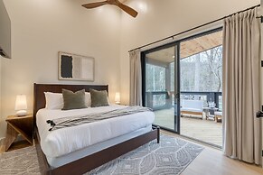 Indoor Pool Hot Tub Firepit Theater All-season Retreat Kings Crown by 