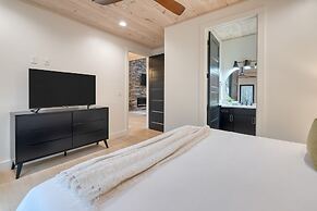 Indoor Pool Hot Tub Firepit Theater All-season Retreat Kings Crown by 