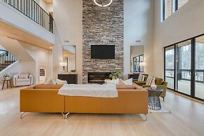 Indoor Pool Hot Tub Firepit Theater All-season Retreat Kings Crown by 