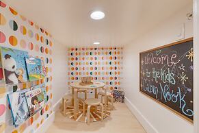 Indoor Pool Hot Tub Firepit Theater All-season Retreat Kings Crown by 