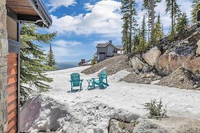 Snow Therapy Chalet Ski In Out & Hot Tub