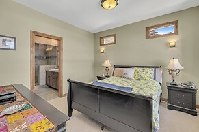 Snow Therapy Chalet Ski In Out & Hot Tub