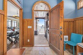 Snow Therapy Chalet Ski In Out & Hot Tub