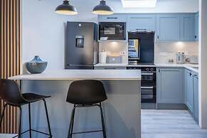 Sandy Steps - 1 Bedroom Apartment - Tenby