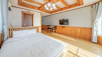 Geoje Come and Stay Pension